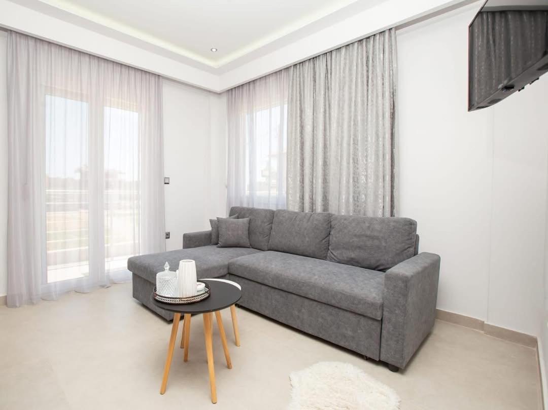 Marane Luxury Suites Nea Moudania Exterior photo